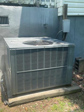 200 Whitehall Street Abbeville SC 29620