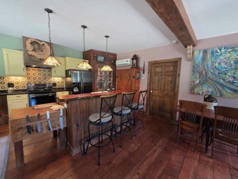 1020 Barnett Cross Hill SC 29332