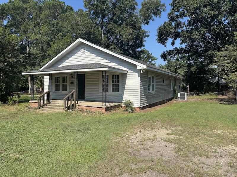 800 Mobley Johnston SC 29832