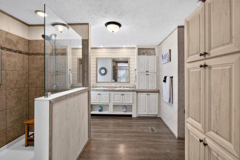 61 Square Grove Road Waterloo SC 29384