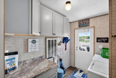 61 Square Grove Road Waterloo SC 29384