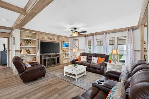 61 Square Grove Road Waterloo SC 29384