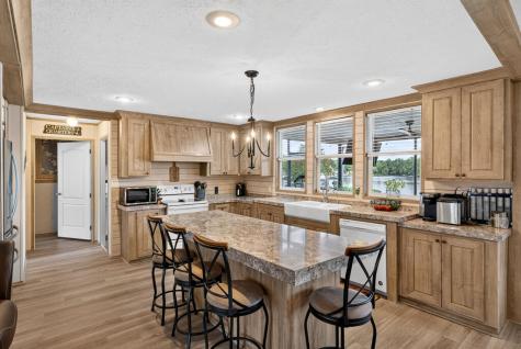 61 Square Grove Road Waterloo SC 29384