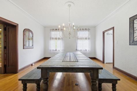 511 E Cambridge Avenue Greenwood SC 29646