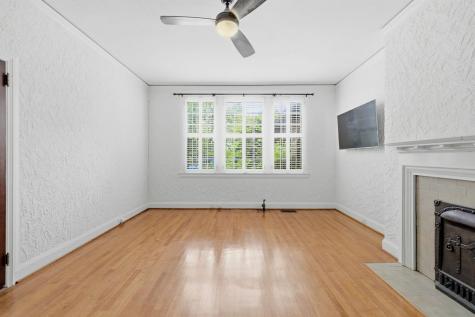 511 E Cambridge Avenue Greenwood SC 29646