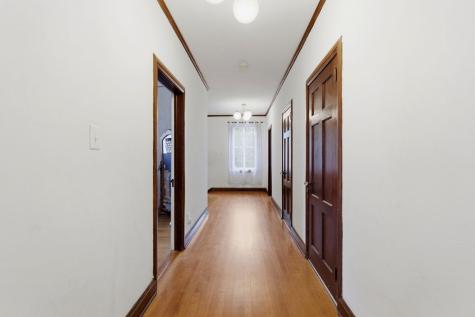 511 E Cambridge Avenue Greenwood SC 29646