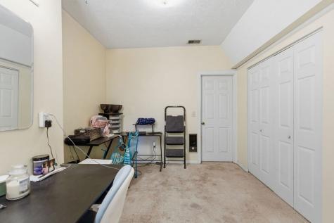 511 E Cambridge Avenue Greenwood SC 29646