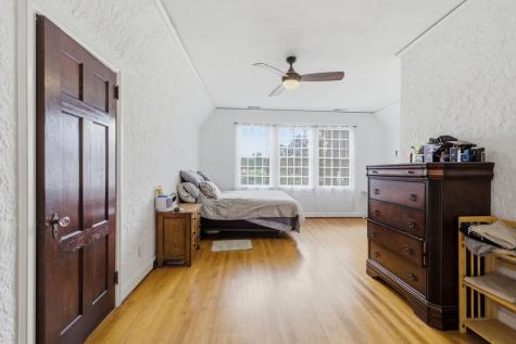 511 E Cambridge Avenue Greenwood SC 29646
