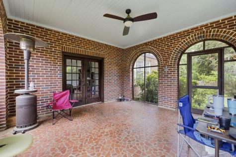 511 E Cambridge Avenue Greenwood SC 29646