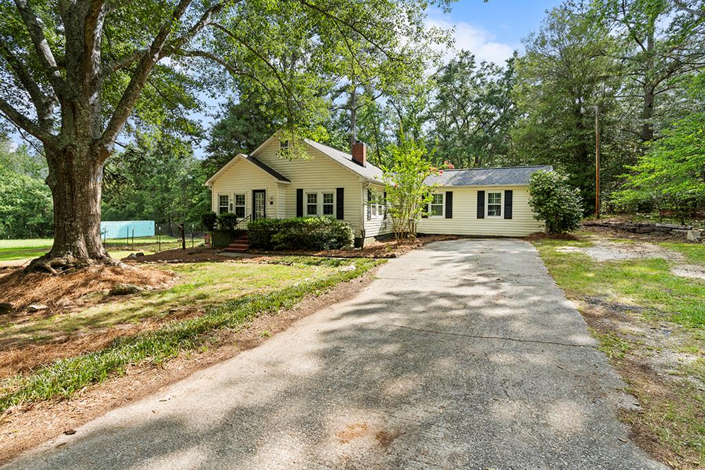 2176 Longview Road Cross Hill SC 29332