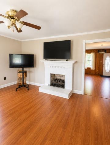 4405 Main Street Hodges SC 29653
