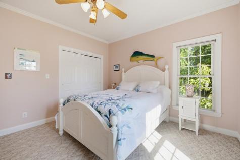 105 Coogans Bluff Hodges SC 29653