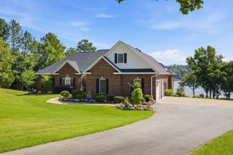 105 Coogans Bluff Hodges SC 29653