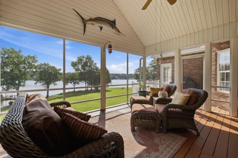 105 Coogans Bluff Hodges SC 29653