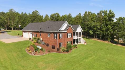 105 Coogans Bluff Hodges SC 29653