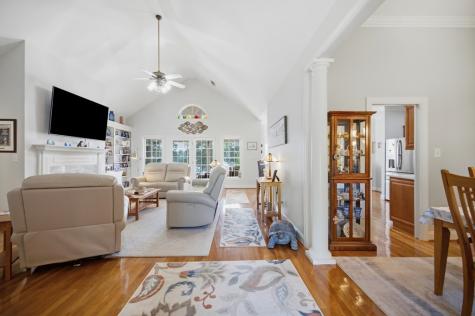 105 Coogans Bluff Hodges SC 29653