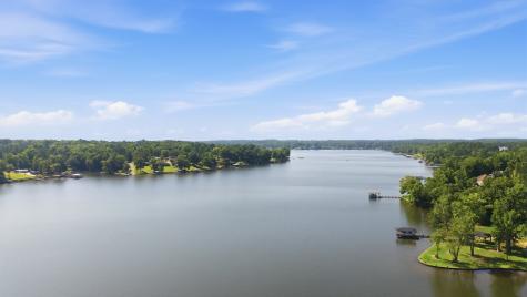 105 Coogans Bluff Hodges SC 29653