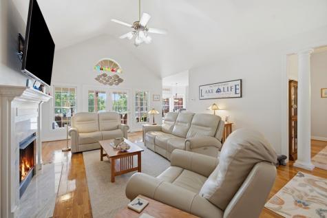 105 Coogans Bluff Hodges SC 29653