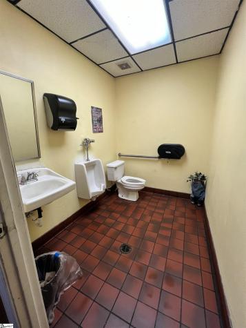 604 W. Greenwood Street Abbeville SC 29620