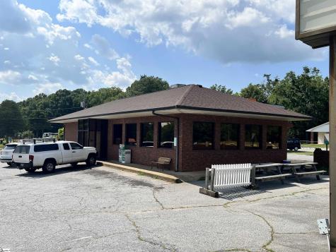 604 W. Greenwood Street Abbeville SC 29620