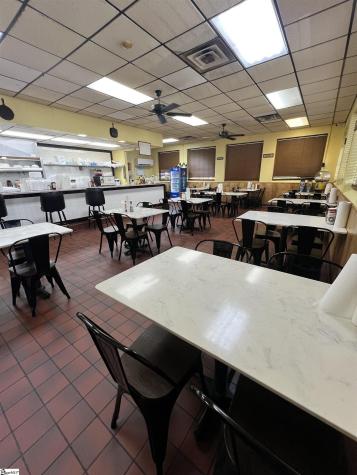 604 W. Greenwood Street Abbeville SC 29620