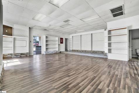 1310 72/221 East Highway Greenwood SC 29649