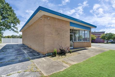 1310 72/221 East Highway Greenwood SC 29649