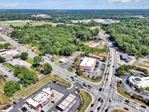 1310 72/221 East Highway Greenwood SC 29649