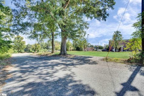 1310 72/221 East Highway Greenwood SC 29649