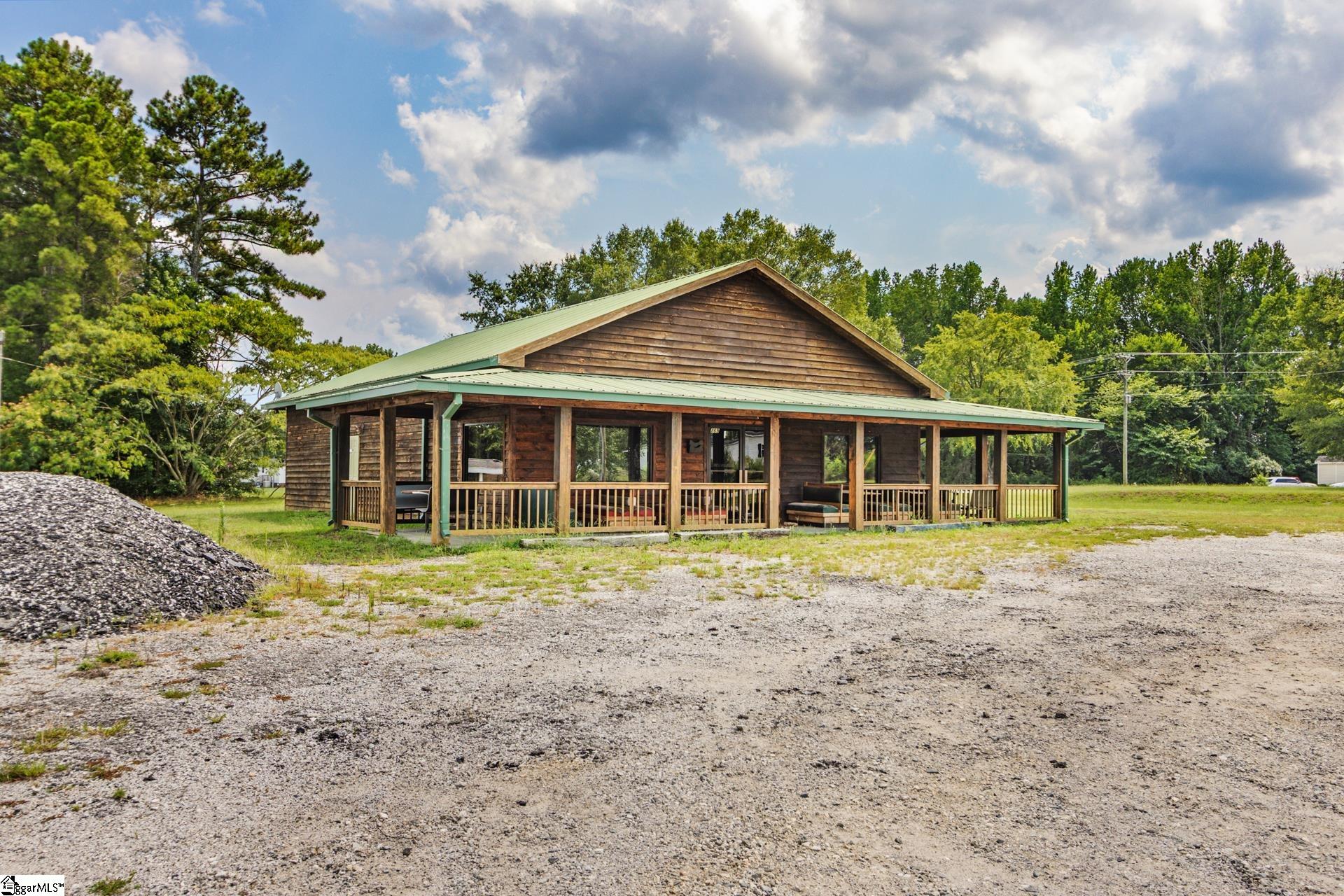 869 Poplar Street Clinton SC 29325