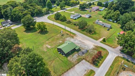 869 Poplar Street Clinton SC 29325