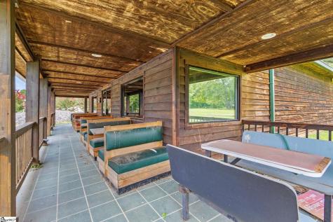 869 Poplar Street Clinton SC 29325