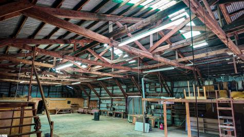 365 Conway Avenue Laurens SC 29360