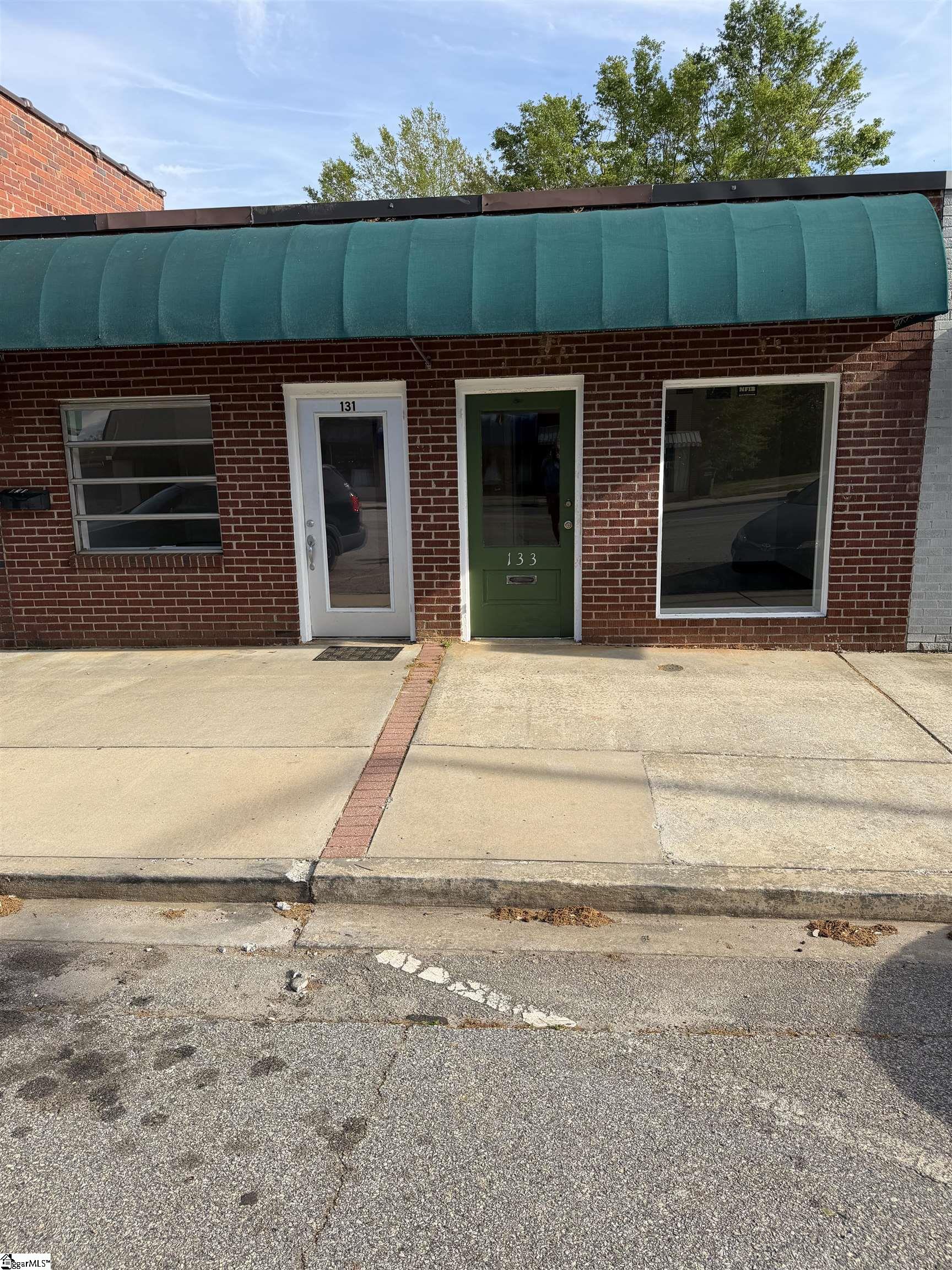 131/133 W Main Street Pickens SC 29671