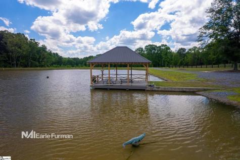 7483 252 Highway Honea Path SC 29654
