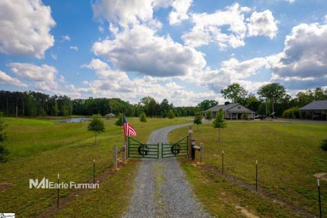 7483 252 Highway Honea Path SC 29654