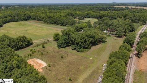 2935 14 Highway Laurens SC 29360