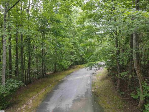 12 Queensmoor Road Travelers Rest SC 29365
