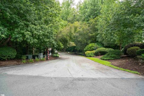 12 Queensmoor Road Travelers Rest SC 29365