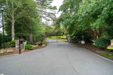 12 Queensmoor Road Travelers Rest SC 29365