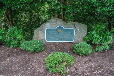 12 Queensmoor Road Travelers Rest SC 29365
