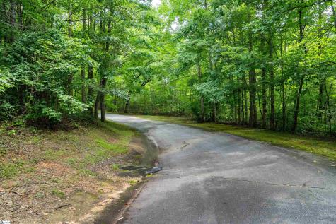 12 Queensmoor Road Travelers Rest SC 29365