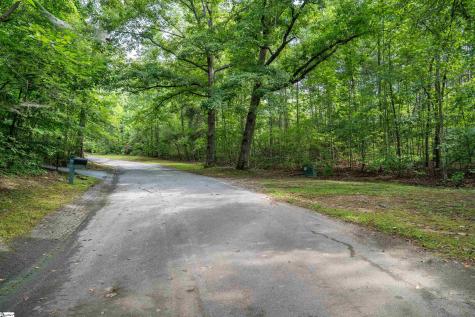12 Queensmoor Road Travelers Rest SC 29365