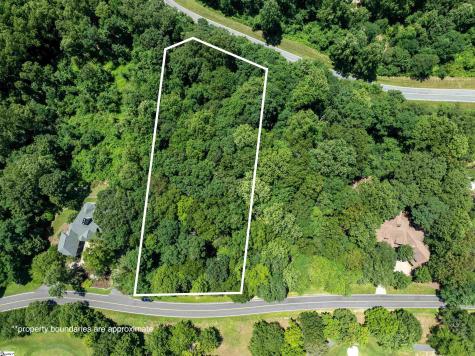 28 Raven Road Landrum SC 29356