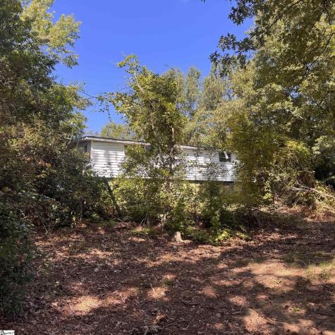 81 Challenger Road Cross Hill SC 29332