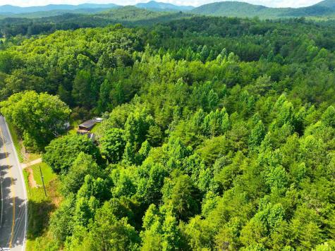3573 Moorefield Memorial Highway Pickens SC 29671