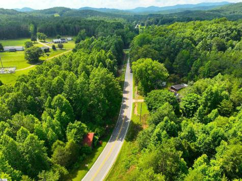3573 Moorefield Memorial Highway Pickens SC 29671
