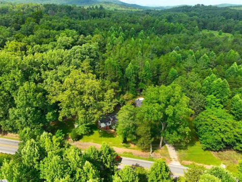 3573 Moorefield Memorial Highway Pickens SC 29671