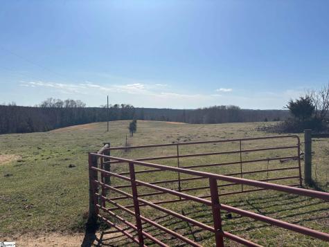 672 Boxwood Road Laurens SC 29360
