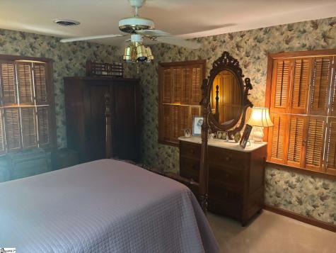 672 Boxwood Road Laurens SC 29360